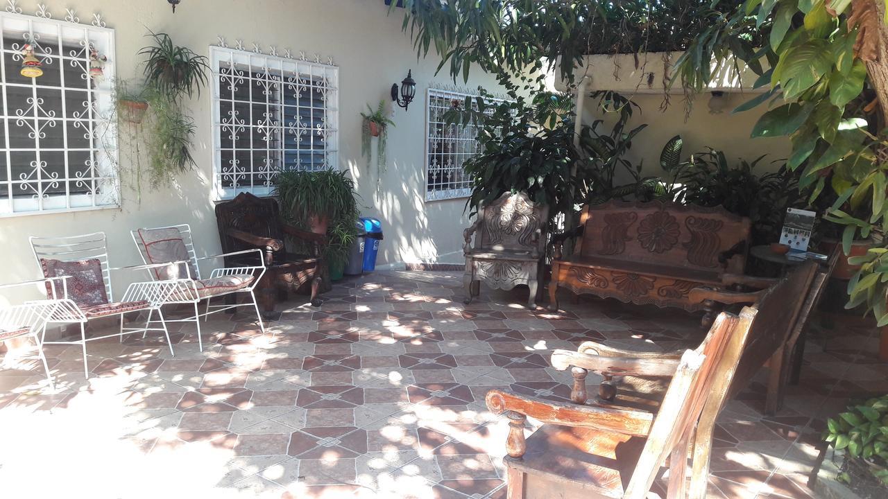 Hotel Brisas De Copan Bagian luar foto